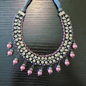 3/$15 Elegant chunky necklace